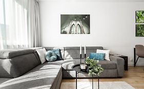 Apartament Near Sky Tower 3 piętro